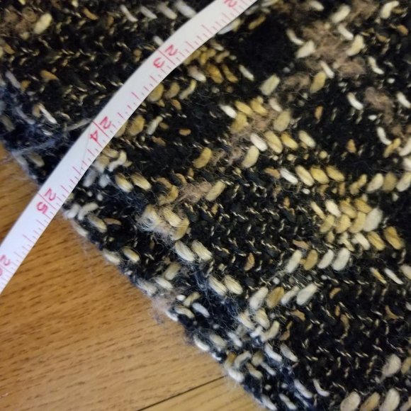 Plaid wrap around skirt - Picture 7 of 8